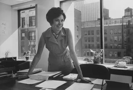 Joan Ganz Cooney, productora de televisión y cofundadora del Children's Television Workshop